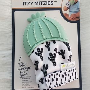 Bundle 2/$10 I NWT Itzy Ritzy Teether
